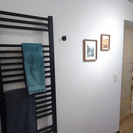 Kleine Auszeit - 2-Zimmer Ferienwohnung Spiez Exterior photo